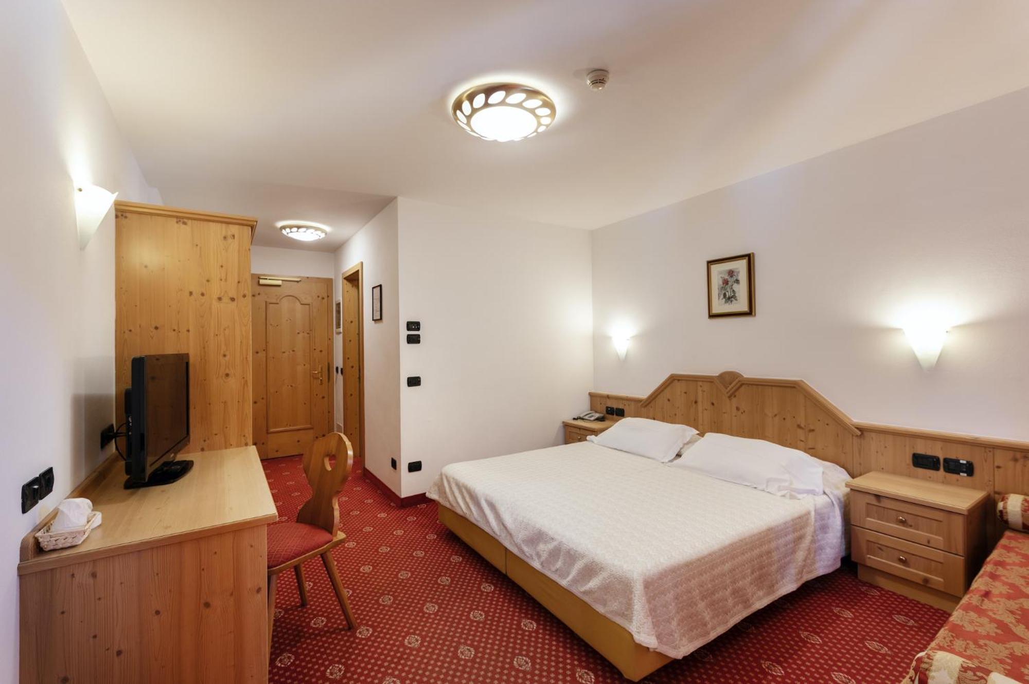 Sport Hotel Cristal Falcade Exteriör bild